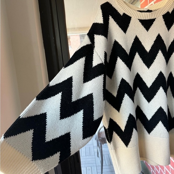 Cynthia Rowley Chunky Intarsia Black and White Chevron Sweater Cashmere Wool M - Picture 6 of 9